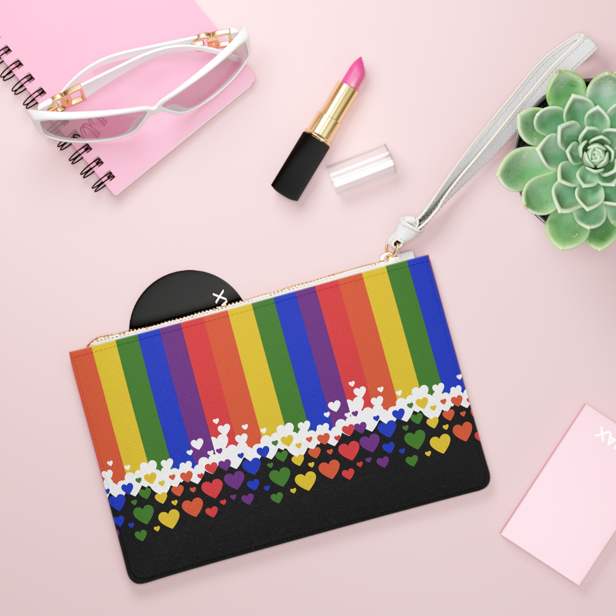 Heart Clutch Bag - Valentines Gift, Cute Design, Women Wallet Wristlet Clutch, Purses for Women Wristlet, Handbags Small Wallet Purses, Ladies Gifts