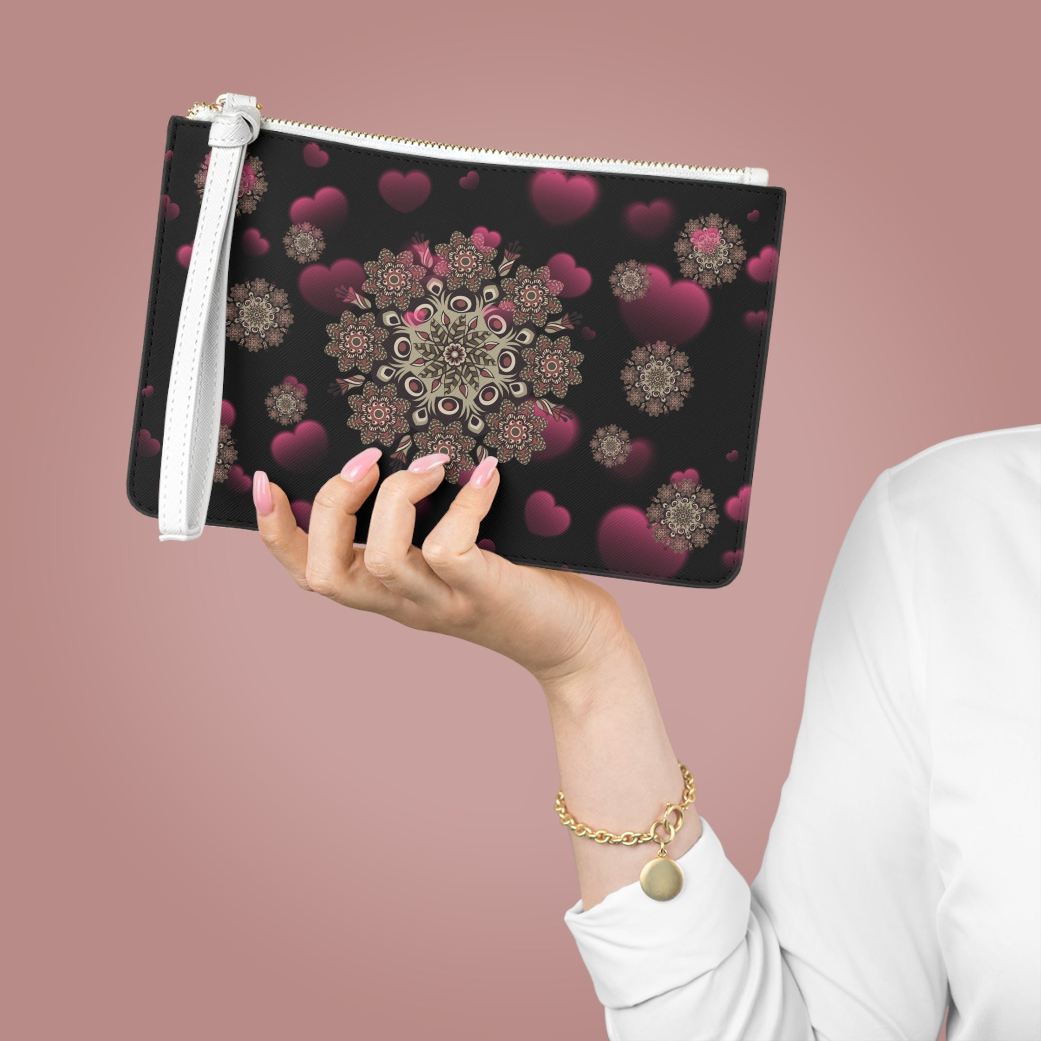 Black Heart Clutch Bag - Valentines Gift, Cute Design, Women Wallet Wristlet Clutch, Purses for Women Wristlet, Handbags Small Wallet Purses, Ladies Gifts